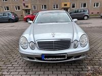Gebraucht Mercedes E220 Classic 150 PS (110 kW) 2004 Silber Limousine