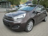Gebraucht Kia Rio Spirit 90 PS (66 kW) 2013 Braun Limousine