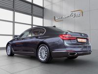 Gebraucht BMW 750 Sport Line 449 PS (330 kW) 2017 Sophistograu metallic Limousine