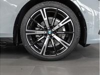 Neu BMW 520 M Sport 197 PS (144 kW) 2026 Grau (m brooklyn grau metallic) Kombi
