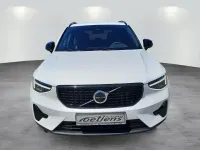 Neu Volvo XC40 Plus 163 PS (119 kW) 2026 Crystal white SUV