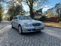 Gebraucht Mercedes E350 272 PS (200 kW) 2005 Silber Limousine