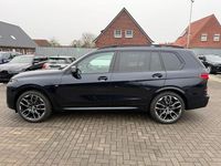 Neu BMW X7 M Sport 352 PS (258 kW) 2025 Schwarz SUV
