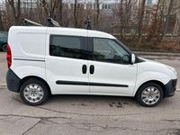 Gebraucht Fiat Doblò 95 PS (69 kW) 2010 Weiß Van / Kleinbus