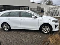 Gebraucht Kia Ceed Sportswagon Vision 160 PS (117 kW) 2021 Weiß Kombi