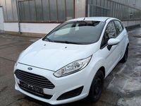 Gebraucht Ford Fiesta 60 PS (44 kW) 2015 Weiß Limousine