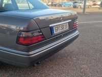 Gebraucht Mercedes E320 Sportline 220 PS (161 kW) 1995 Grau Limousine