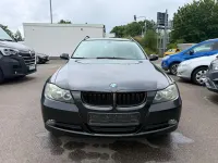 Gebraucht BMW 318 129 PS (94 kW) 2007 Schwarz Kombi