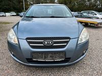 Gebraucht Kia Ceed 109 PS (80 kW) 2007 Blau Kleinwagen