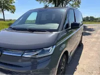 Gebraucht VW Multivan Style 150 PS (110 kW) 2023 Grau Van / Kleinbus