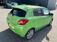 Gebraucht Mitsubishi Space Star 80 PS (58 kW) 2013 Grün Van / Kleinbus