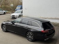 Gebraucht Mercedes E300 Avantgarde 194 PS (142 kW) 2022 Schwarz Limousine