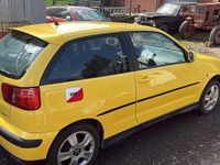 Brugt Seat Ibiza 102 HK (75 kW) 2002 Gul Hatchback