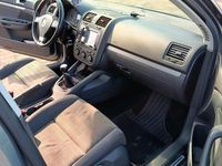 Gebraucht VW Golf V 102 PS (75 kW) 2006 Grau Kleinwagen