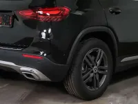 Gebraucht Mercedes GLA220 190 PS (139 kW) 2025 Metalliclack kosmosschwarz SUV