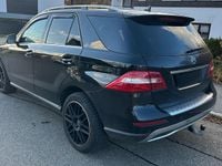 Gebraucht Mercedes ML350 258 PS (189 kW) 2015 Schwarz SUV