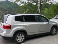 Gebraucht Chevrolet Orlando LT 131 PS (96 kW) 2012 Silber Van / Kleinbus