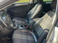 Gebraucht VW Jetta 105 PS (77 kW) 2012 Silber Limousine
