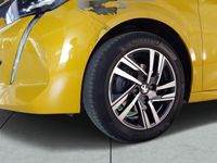 gebraucht Peugeot 208 PureTech 100 Allure Navi*Kamera*SHZ*Klimaaut.*LED