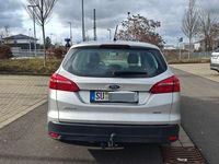 Gebraucht Ford Focus Trend 125 PS (91 kW) 2017 Silber Limousine