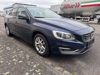 Gebraucht Volvo V60 Summum 181 PS (133 kW) 2015 Blau Kombi