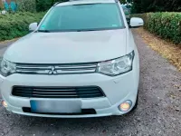 Gebraucht Mitsubishi Outlander P-HEV 201 PS (147 kW) 2014 Weiß SUV