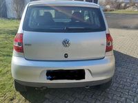 Gebraucht VW Fox 75 PS (55 kW) 2004 Grau Kleinwagen