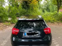 Gebraucht Mercedes A180 122 PS (89 kW) 2013 Schwarz Kleinwagen