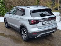 Gebraucht VW T-Cross Active 110 PS (80 kW) 2021 Reflexsilber metallic SUV