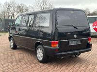 Gebraucht VW Multivan 116 PS (85 kW) 2001 Deepblack perleffekt Van