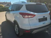 Gebraucht Ford Kuga Titanium 140 PS (102 kW) 2014 Weiß SUV