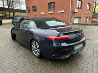 Gebraucht Mercedes E300 AMG line 258 PS (189 kW) 2020 Blau Cabrio