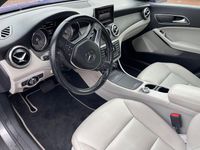 Usado Mercedes CLA220 170 HP (125 kW) 2013 Roxo Sedan