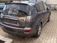 Gebraucht Mitsubishi Outlander Intense 177 PS (130 kW) 2013 Grau SUV