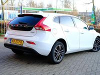 Gebraucht Volvo V40 120 PS (88 kW) 2017 Weiß Limousine
