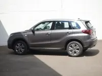 Neu Suzuki Vitara Club 110 PS (80 kW) 2026 Grau SUV
