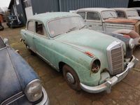 gebraucht Mercedes 219 von 1957 Teileträger/Gartendeko?