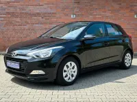 Gebraucht Hyundai i20 Select 101 PS (74 kW) 2017 Schwarz Limousine