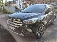 Gebraucht Ford Kuga Titanium 179 PS (131 kW) 2018 Iridiumschwarz metallic SUV