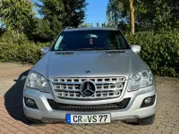Gebraucht Mercedes ML350 231 PS (169 kW) 2010 Silber SUV