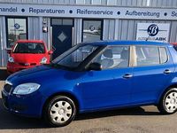 Gebraucht Skoda Fabia 60 PS (44 kW) 2010 Blau Limousine