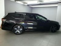 Gebraucht VW Passat R-line 193 PS (141 kW) 2025 Schwarz Kombi