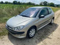 Gebraucht Peugeot 206 60 PS (44 kW) 2004 Silber Kleinwagen