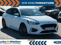 Gebraucht Ford Focus ST-Line 125 PS (91 kW) 2022 Frozen white Limousine