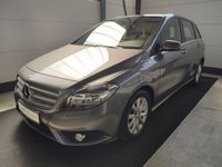 Gebraucht Mercedes B180 122 PS (89 kW) 2013 Grau Van / Kleinbus
