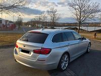 Gebraucht BMW 530 Performance 258 PS (189 kW) 2012 Silber Kombi