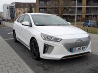 Gebraucht Hyundai Ioniq Premium 88 kW (120 PS) 2019 Weiß Kleinwagen