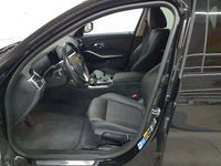 Gebraucht BMW 320e Sport Line 163 PS (119 kW) 2021 Schwarz uni Kombi