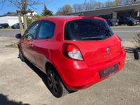 Gebraucht Renault Clio II Dynamique 75 PS (55 kW) 2009 Rot Limousine