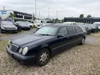Gebraucht Mercedes E280 204 PS (150 kW) 2000 Blau Limousine